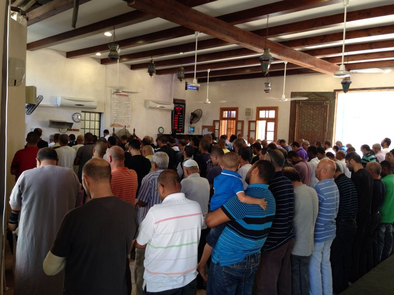 يافا: أهالي المدينة يقيمون صلاة الغائب لأرواح شهداء قطاع غزة 